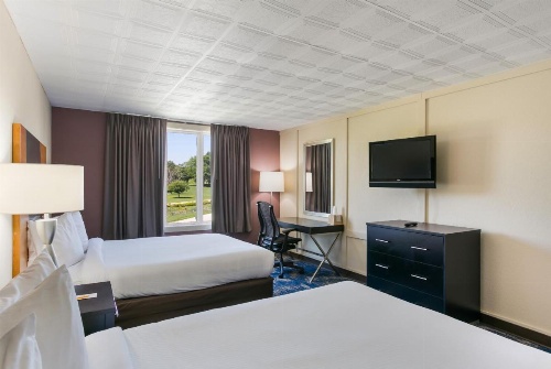 Eisenhower Hotel and Conference Center image 32