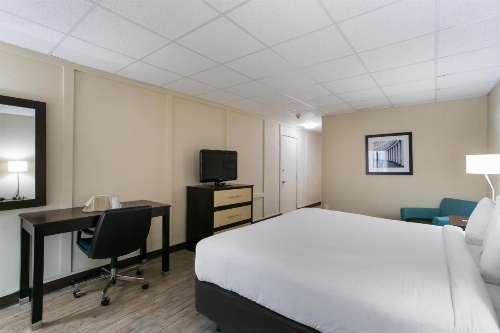 Eisenhower Hotel and Conference Center image 35