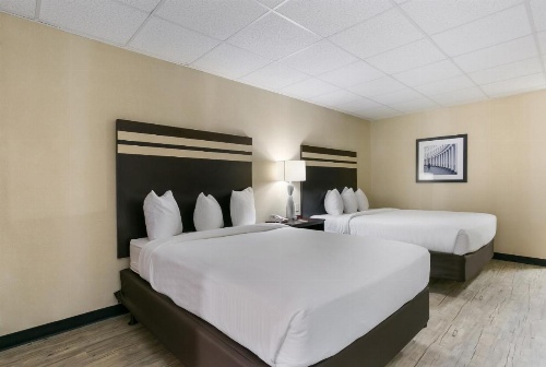 Eisenhower Hotel and Conference Center image 37